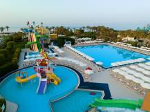 MIRACLE RESORT Pools & Beach